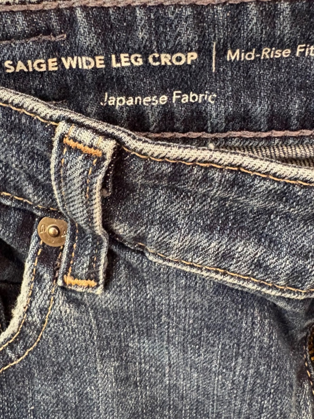 AG-ED “Saige” Mid Rise Wide Leg Crop Jean Size 28 Indigo Wash Japanese Fabric - Picture 2 of 8